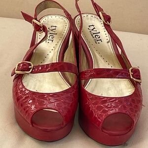 Richard Tyler Red Patent Leather Platform Heels